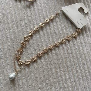 a new day Gold Leaf-Link Necklace with Pearl Pendant
